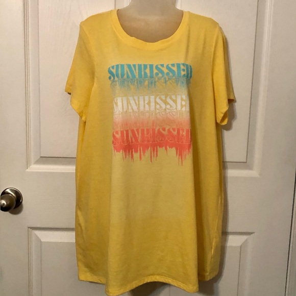 TORRID SUNKISSED Yellow Graphic Tee with Sunkissed Print WOMEN PLUS SIZE 2X NWOT - Picture 1 of 10